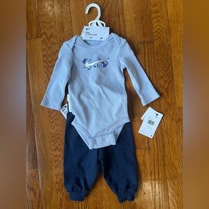 Nike Baby set 6-9 mo